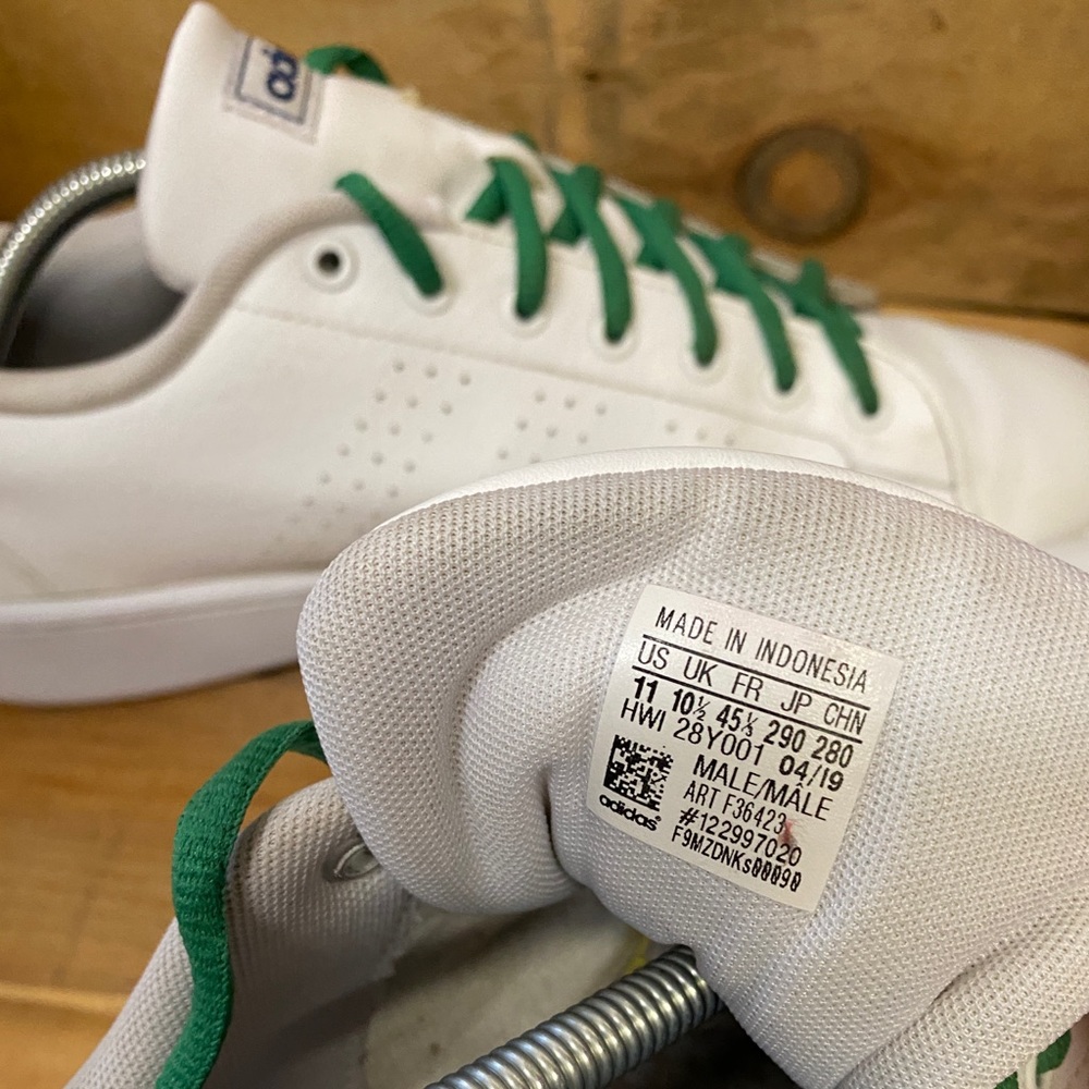 *SOLD* Men’s Adidas Advantage White Sneakers - Picture 8 of 12
